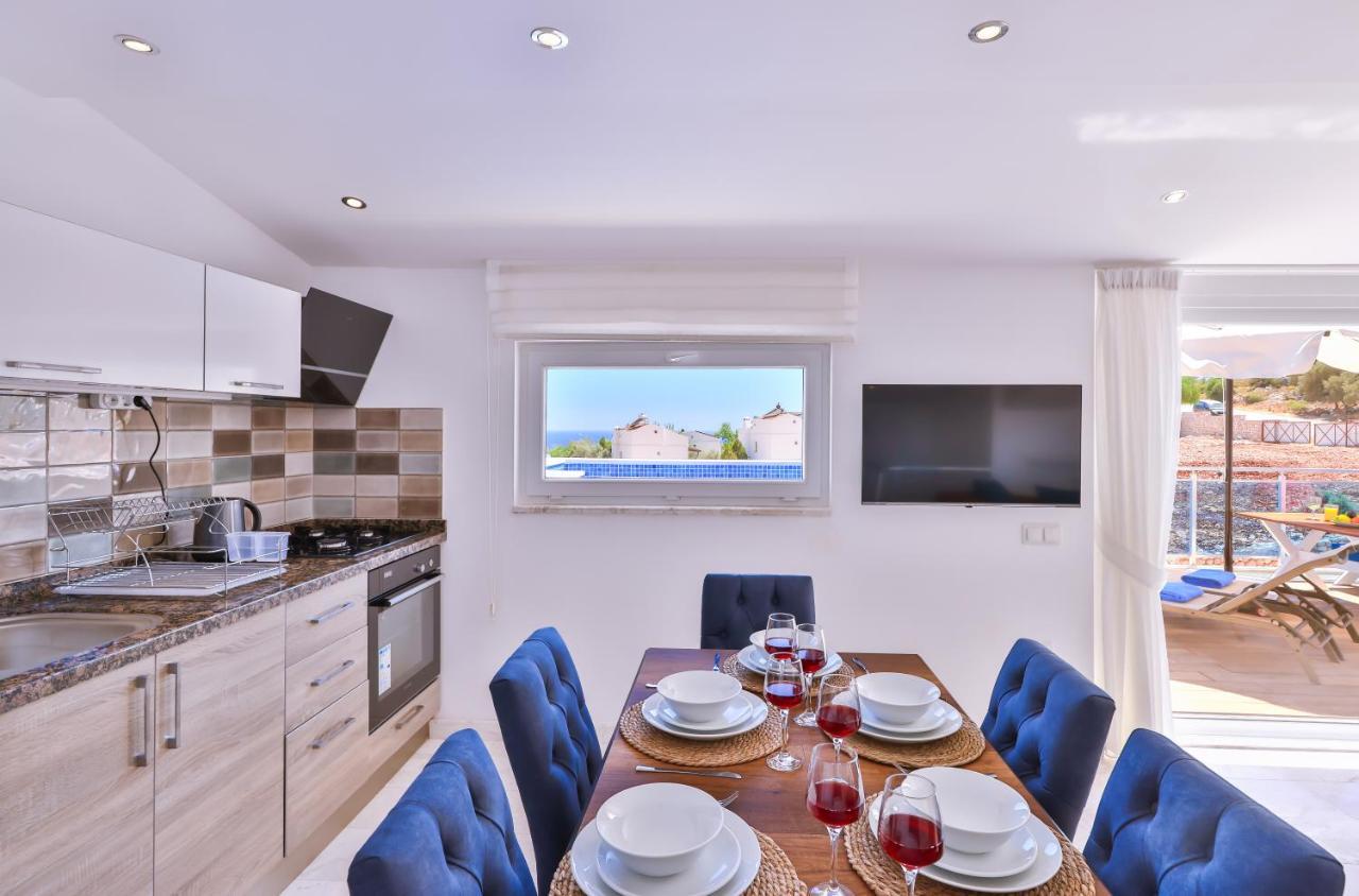 Olive View Penthouse Apartment คัลคัน ภายนอก รูปภาพ