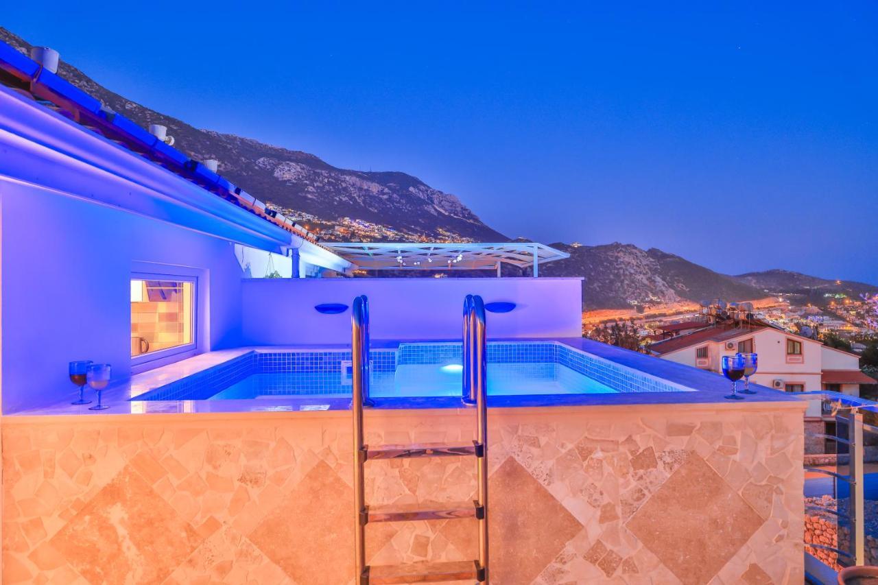 Olive View Penthouse Apartment คัลคัน ภายนอก รูปภาพ