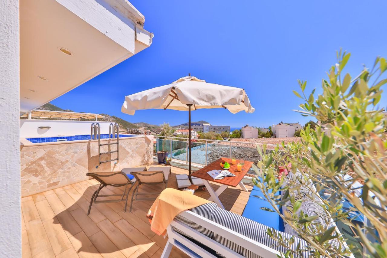 Olive View Penthouse Apartment คัลคัน ภายนอก รูปภาพ