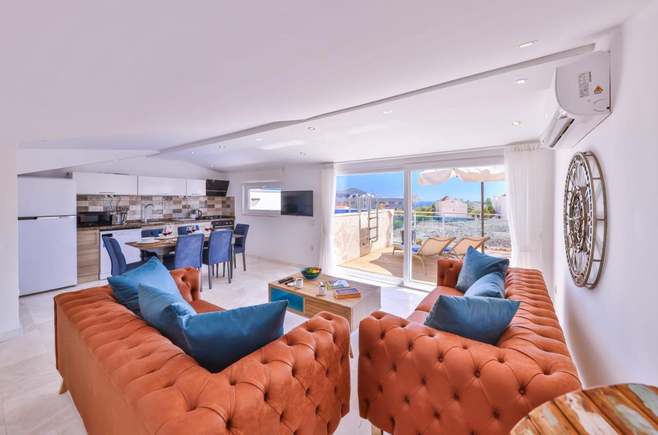 Olive View Penthouse Apartment คัลคัน ภายนอก รูปภาพ