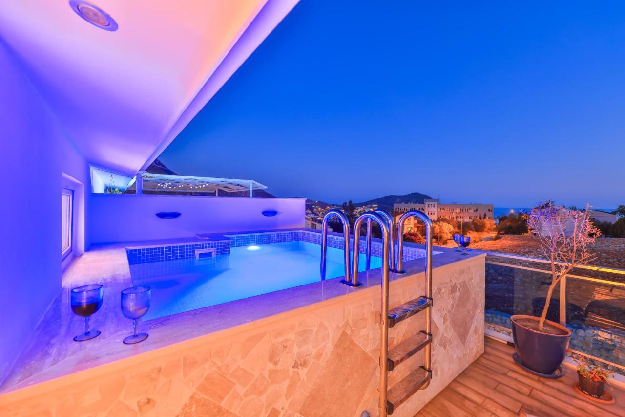 Olive View Penthouse Apartment คัลคัน ภายนอก รูปภาพ